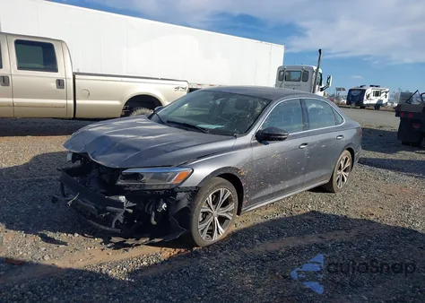 2022 Volkswagen Passat 2.0T Se z USA, uszkodzony, nr VIN 1VWSA7A3XNC000632